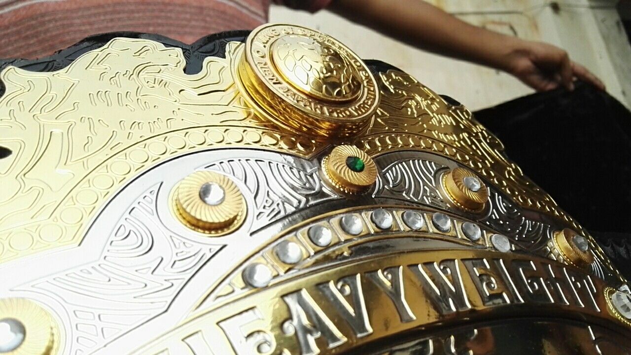 IWGP V4 HEAVYWEIGHT Zinc Championship Belt